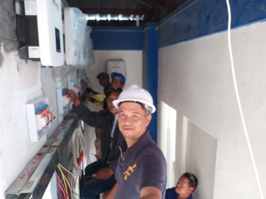 Solar installation in the Philippines, Solar panels Philippines, Solar energy Philippines, On-grid solar installation, Off-grid solar installation, solar energy seminar Philippines, Solar energy training Philippines